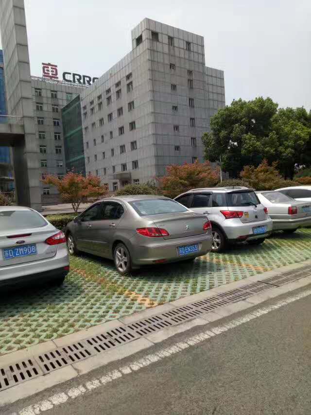 中國中車與飛機(jī)場(chǎng)使用客戶