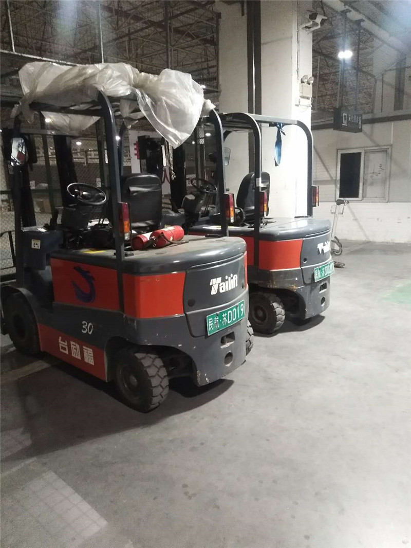 中國中車與飛機(jī)場(chǎng)使用客戶